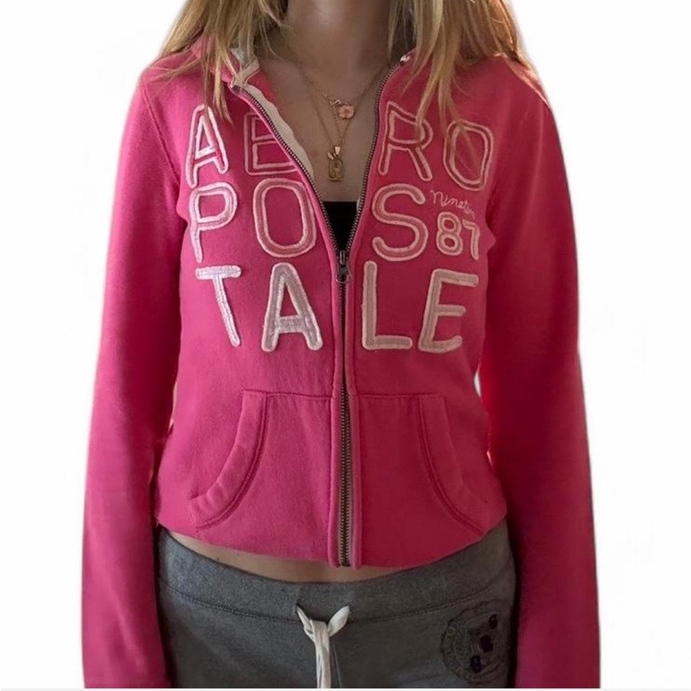 Pink vintage y2k Aeropostale zip up hoodie with grey lining 🌸
